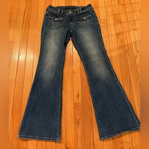 VTG Classic Blue Low Rise Y2K Flared Women's Jeans Size 6 - Picture 2 of 8